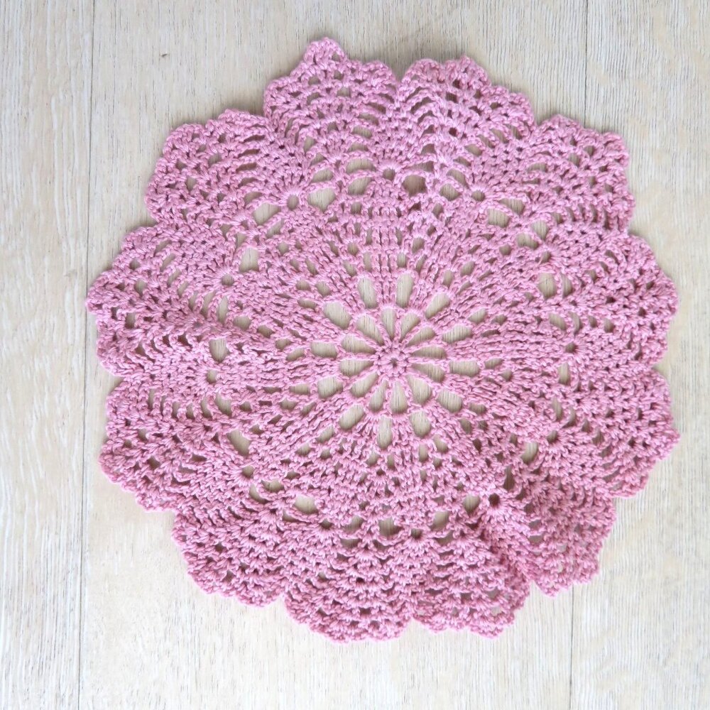 Vintage Handmade Crocheted Mauve Pink Doily Table Decor 8.5 Inches Round Lace